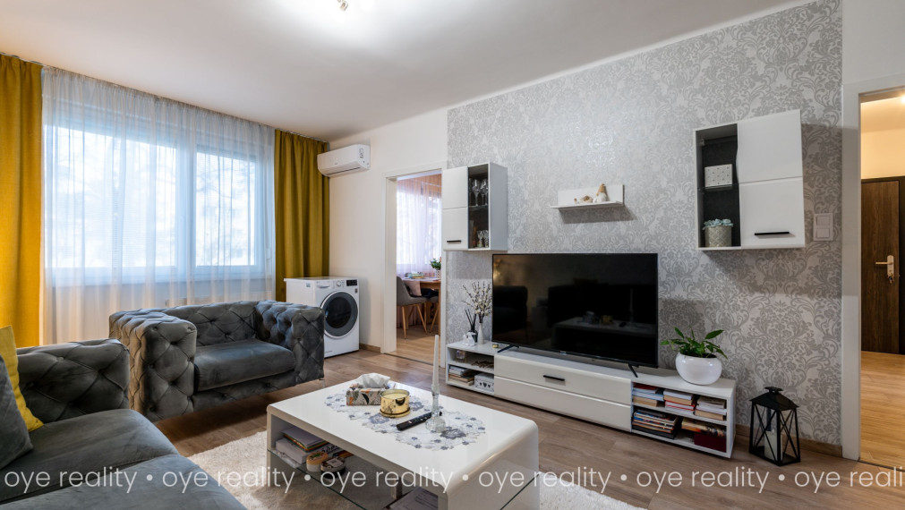 Na predaj moderný 3-izbový byt s klimatizáciou blízko centra – Komárno, Rákócziho ul.