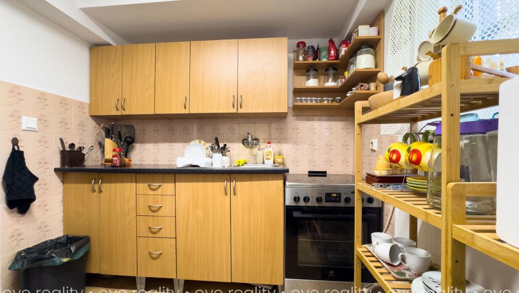  NA PREDAJ CELOROČNE OBÝVATEĽNÁ CHATA VO VINOHRADNÍCKEJ OBLASTI – MARCELOVÁ