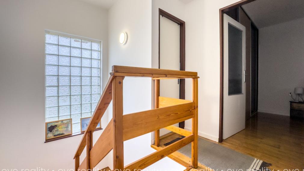  NA PREDAJ CELOROČNE OBÝVATEĽNÁ CHATA VO VINOHRADNÍCKEJ OBLASTI – MARCELOVÁ