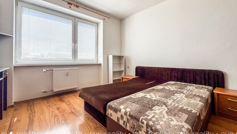 Na predaj: zariadený 2-izbový byt v tehlovom dome – Zváračská ulica, Komárno (60 m²)