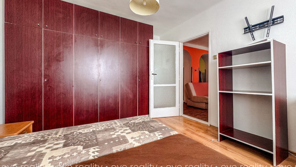 Na predaj: zariadený 2-izbový byt v tehlovom dome – Zváračská ulica, Komárno (60 m²)