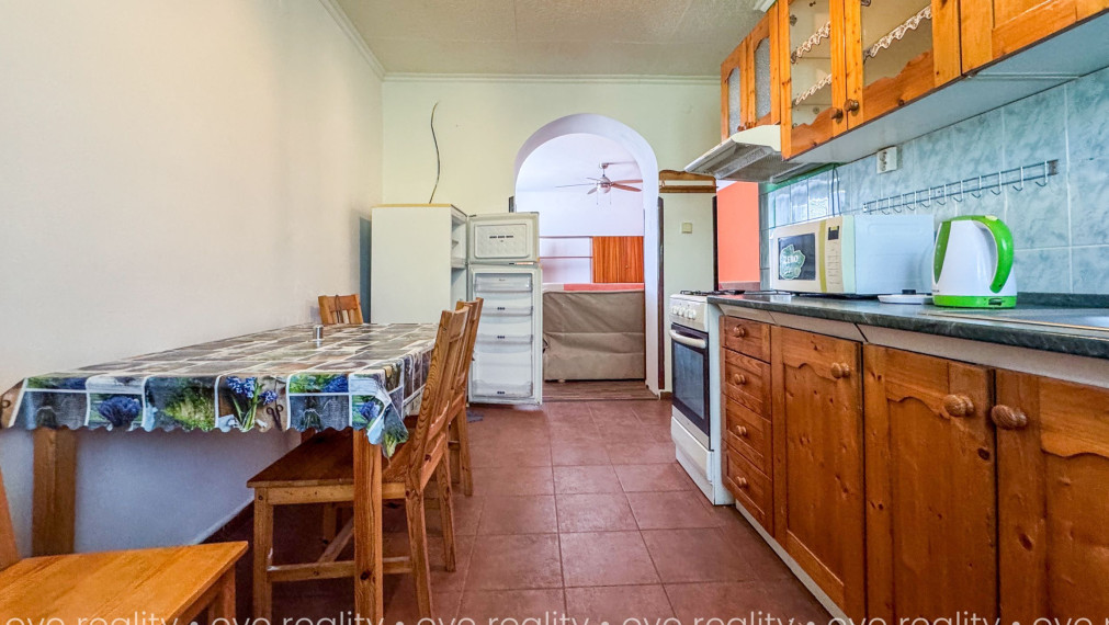 Na predaj: zariadený 2-izbový byt v tehlovom dome – Zváračská ulica, Komárno (60 m²)