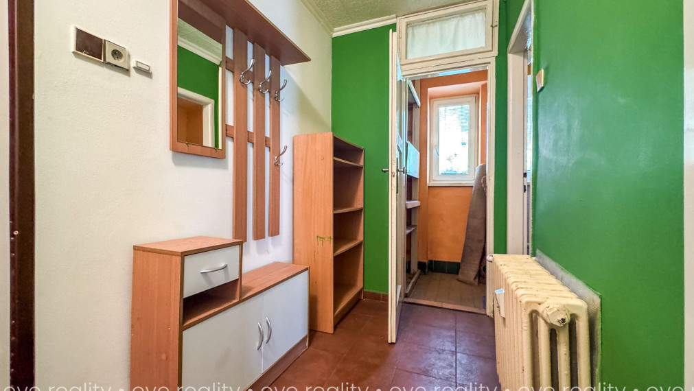 Na predaj: zariadený 2-izbový byt v tehlovom dome – Zváračská ulica, Komárno (60 m²)