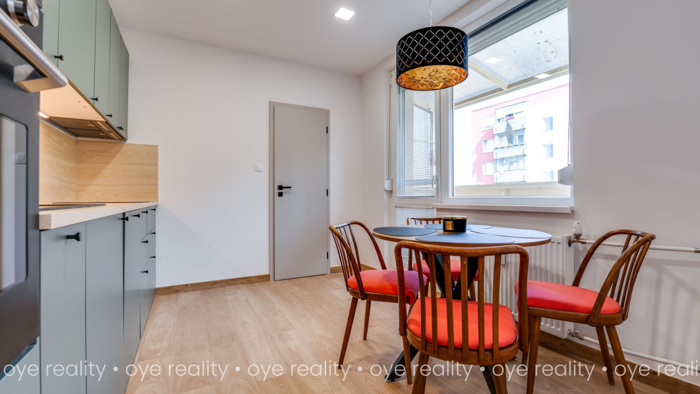 PRVÝ NÁJOM | KOMPLETNÁ REKONŠTRUKCIA | 2-izbový byt s balkónom | 66 m² | Hrnčiarska ulica, Komárno