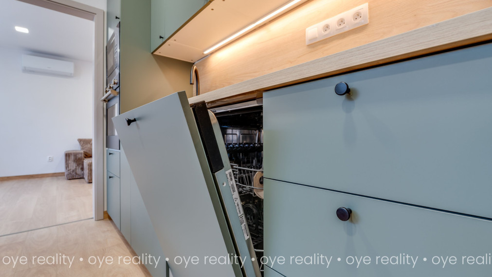 PRVÝ NÁJOM | KOMPLETNÁ REKONŠTRUKCIA | 2-izbový byt s balkónom | 66 m² | Hrnčiarska ulica, Komárno