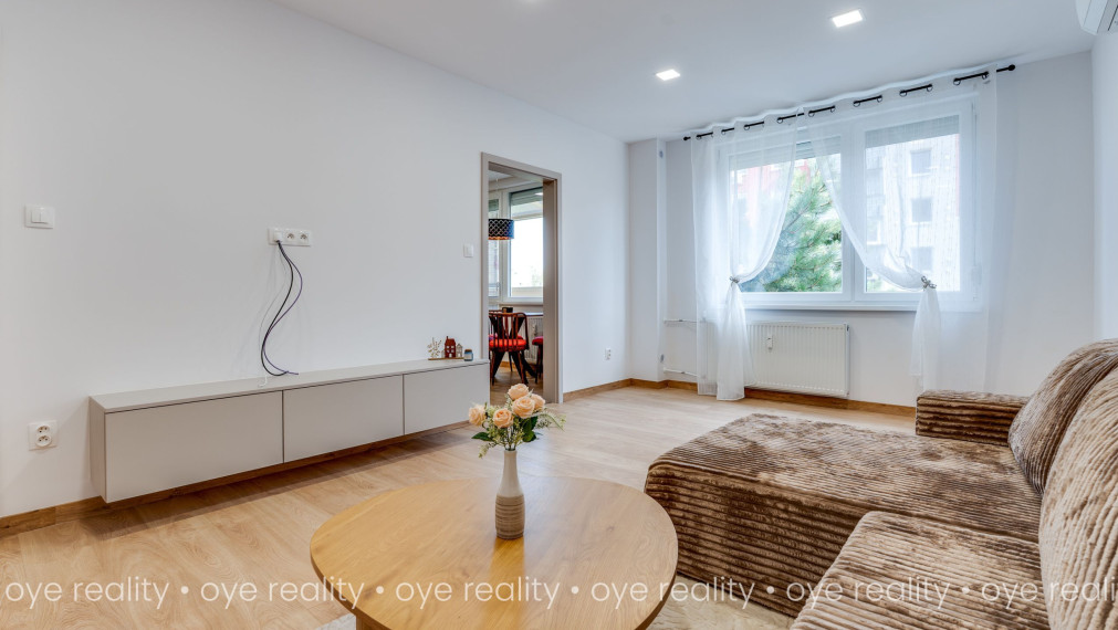 PRVÝ NÁJOM | KOMPLETNÁ REKONŠTRUKCIA | 2-izbový byt s balkónom | 66 m² | Hrnčiarska ulica, Komárno