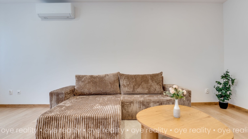 PRVÝ NÁJOM | KOMPLETNÁ REKONŠTRUKCIA | 2-izbový byt s balkónom | 66 m² | Hrnčiarska ulica, Komárno