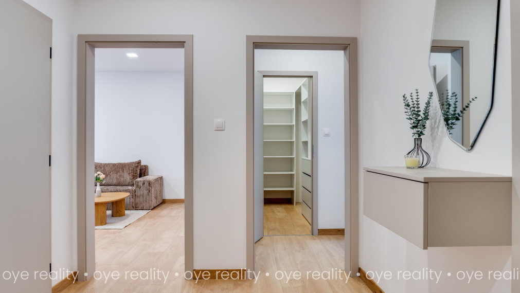 PRVÝ NÁJOM | KOMPLETNÁ REKONŠTRUKCIA | 2-izbový byt s balkónom | 66 m² | Hrnčiarska ulica, Komárno