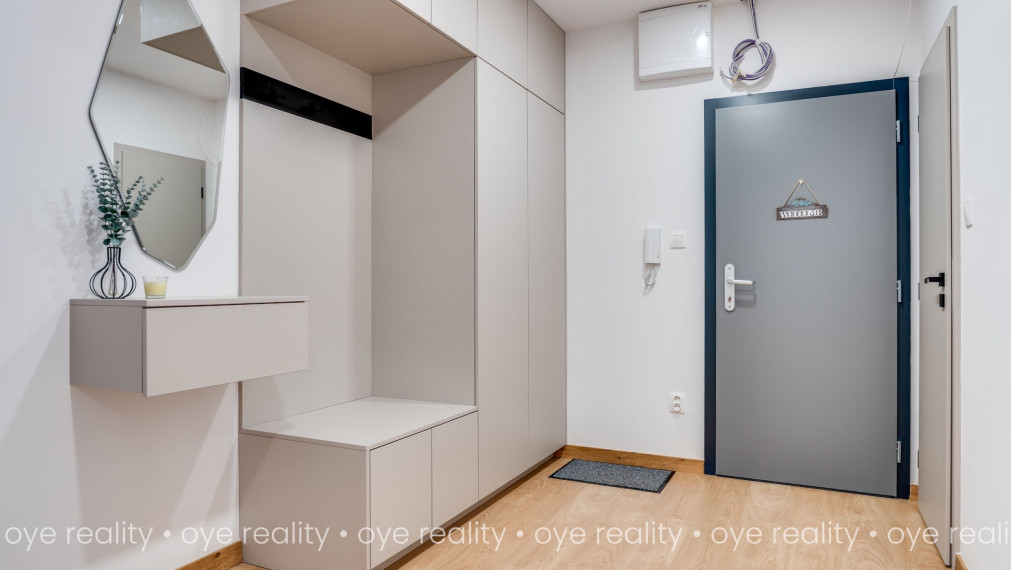 PRVÝ NÁJOM | KOMPLETNÁ REKONŠTRUKCIA | 2-izbový byt s balkónom | 66 m² | Hrnčiarska ulica, Komárno