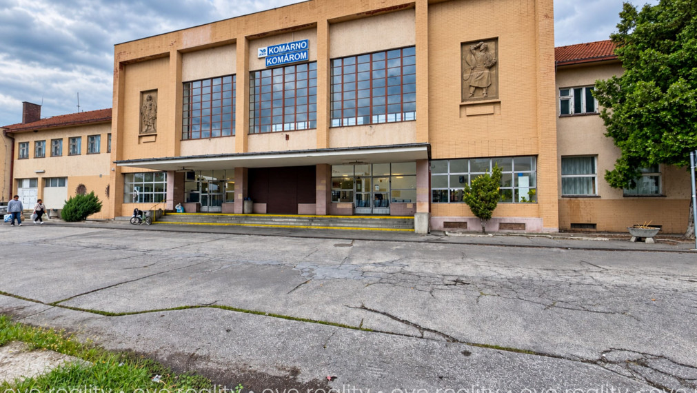  EXKLUZÍVNE: NA PREDAJ 1-IZBOVÝ BYT S LOGGIOU V KOMÁRNE