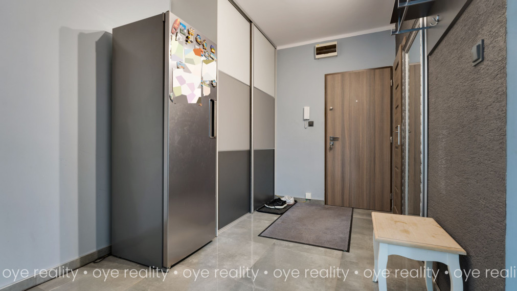 OYE Reality | Na predaj zrekonštruovaný 3-izbový byt s vybavením – ulica Komenského, Komárno