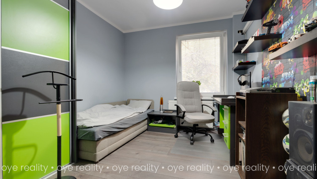 OYE Reality | Na predaj zrekonštruovaný 3-izbový byt s vybavením – ulica Komenského, Komárno