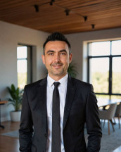 Adrián Lévay, RSc.