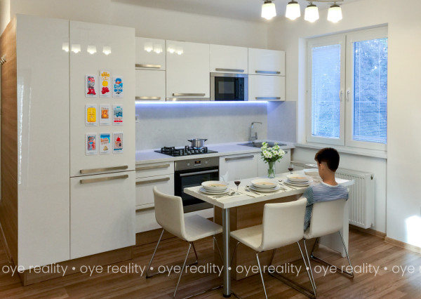 Na predaj moderný 3-izbový tehlový byt s balkónom a klimatizáciou blízko centra Komárna