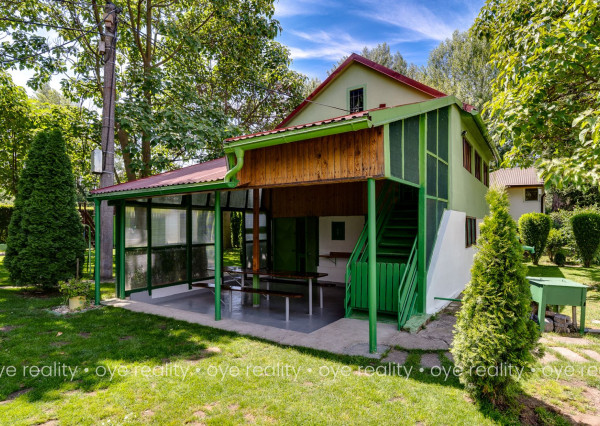 Akcia! Na predaj chata pri Váhu - Váš súkromný kúsok raja