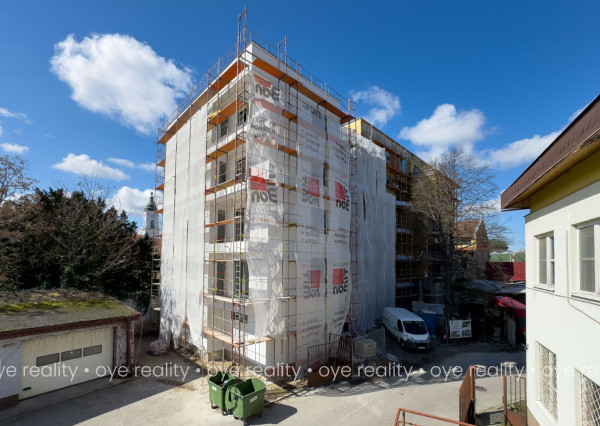 Na predaj moderné a úsporné 3-izbové tehlové byty s loggiou v novostavbe v Komárne