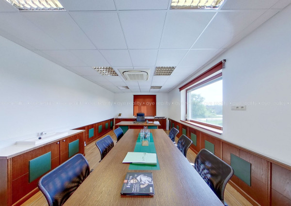 Na prenájom moderné kancelárske priestory v Komárne