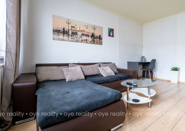 Na prenájom klimatizovaný 2-izbový byt s loggiou – Mederčská ul., Komárno