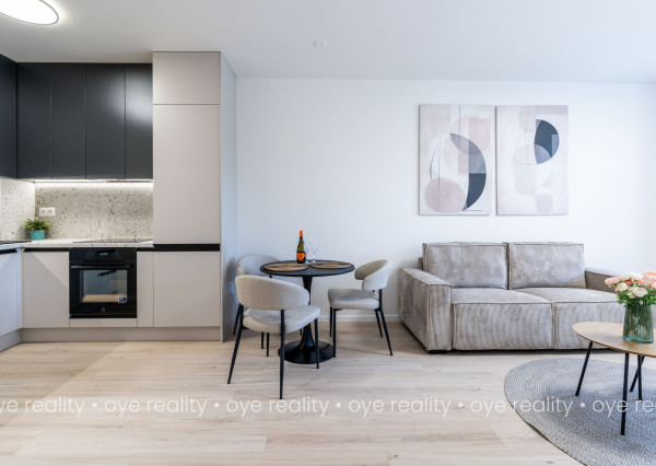 Luxusný 2-izbový byt s loggiou v novostavbe na prenájom – centrum Komárna - 48 m2