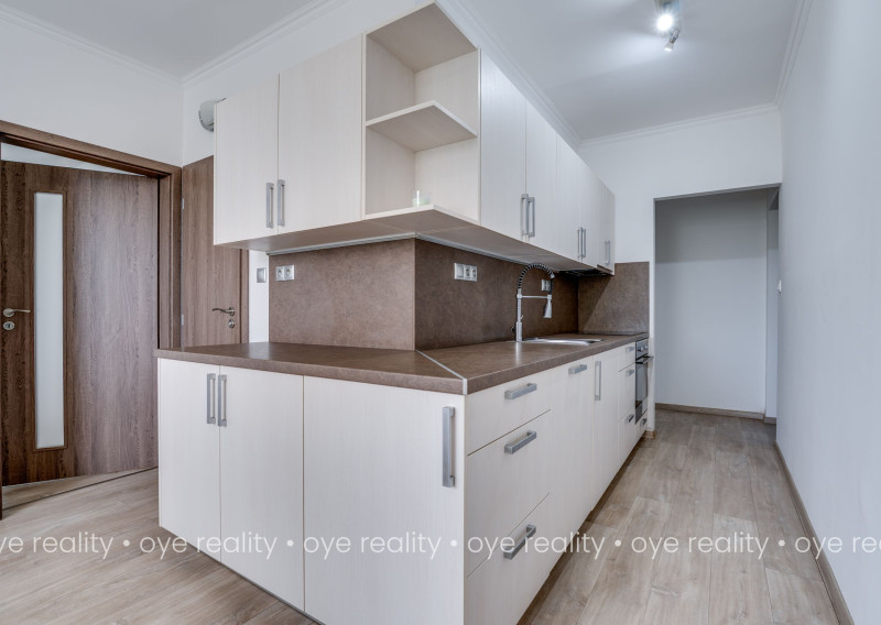 Bývajte na najvyhľadávanejšej adrese v Komárne | na predaj 3-izbový byt | 2 balkóny | VII. sídlisko | 75 m2